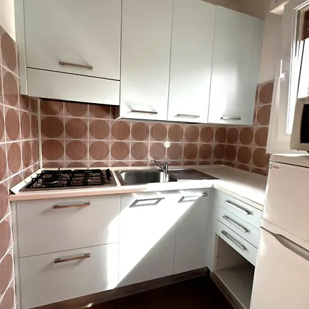 公寓 Lovely Flat With Pool-beahost