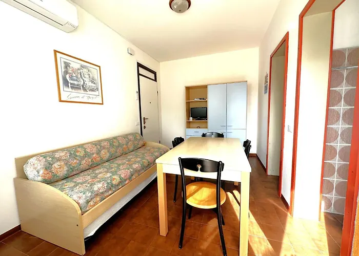 Lovely Flat With Pool-beahost * Бибионе